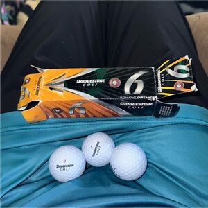 Bridgestone golf e6 straight distance 3 pack of golf balls New